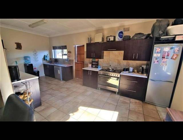 3 BEDROOM PROPERTY TO RENT IN CASSELDALE